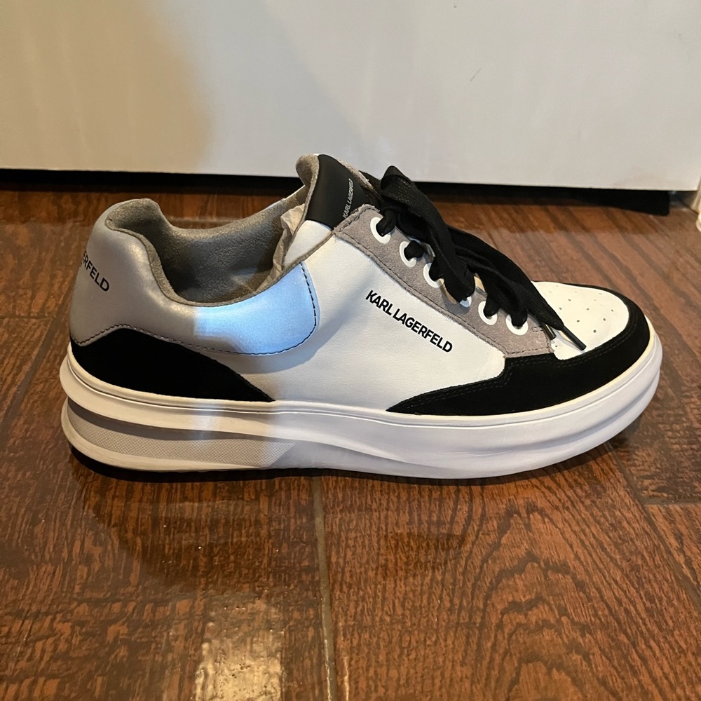 Karl Lagerfeld          MEN'S COLORBLOCK LEATHER & SUEDE SNEAKERS